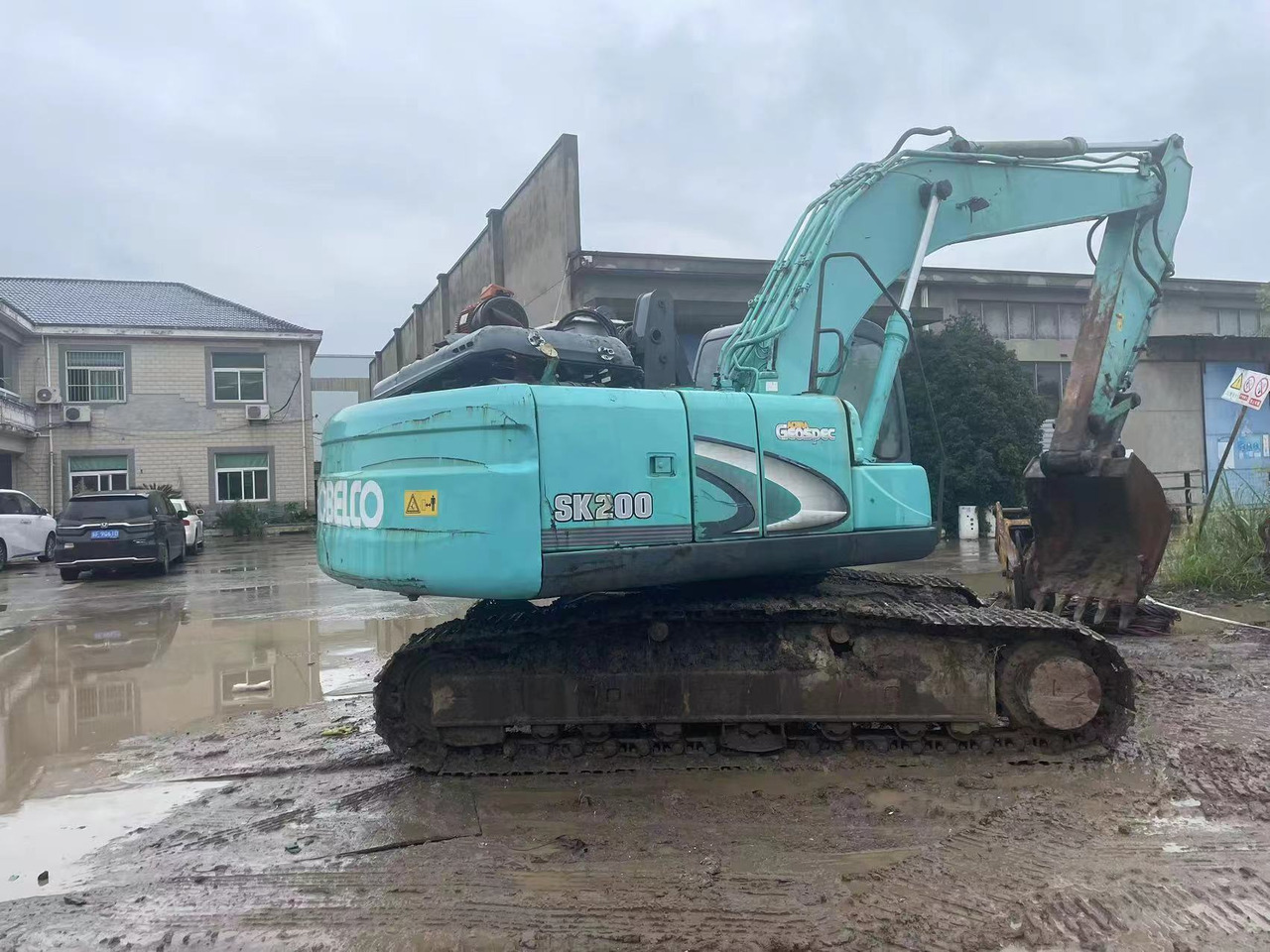 Kobelco SK200 - Гусеничный экскаватор: фото 5 Kobelco SK200 - Гусеничный экскаватор: фото 5