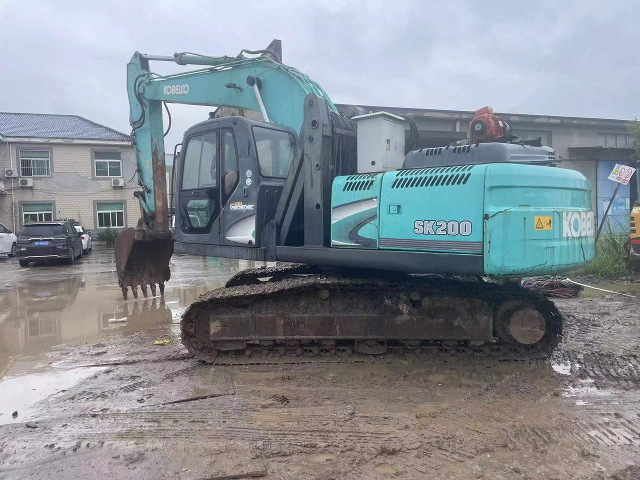 Kobelco SK200 - Гусеничный экскаватор: фото 3 Kobelco SK200 - Гусеничный экскаватор: фото 3