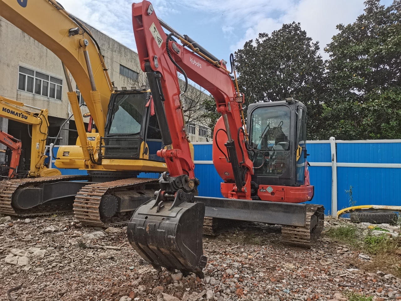 Kubota KX155-3 - Мини-экскаватор: фото 1 Kubota KX155-3 - Мини-экскаватор: фото 1