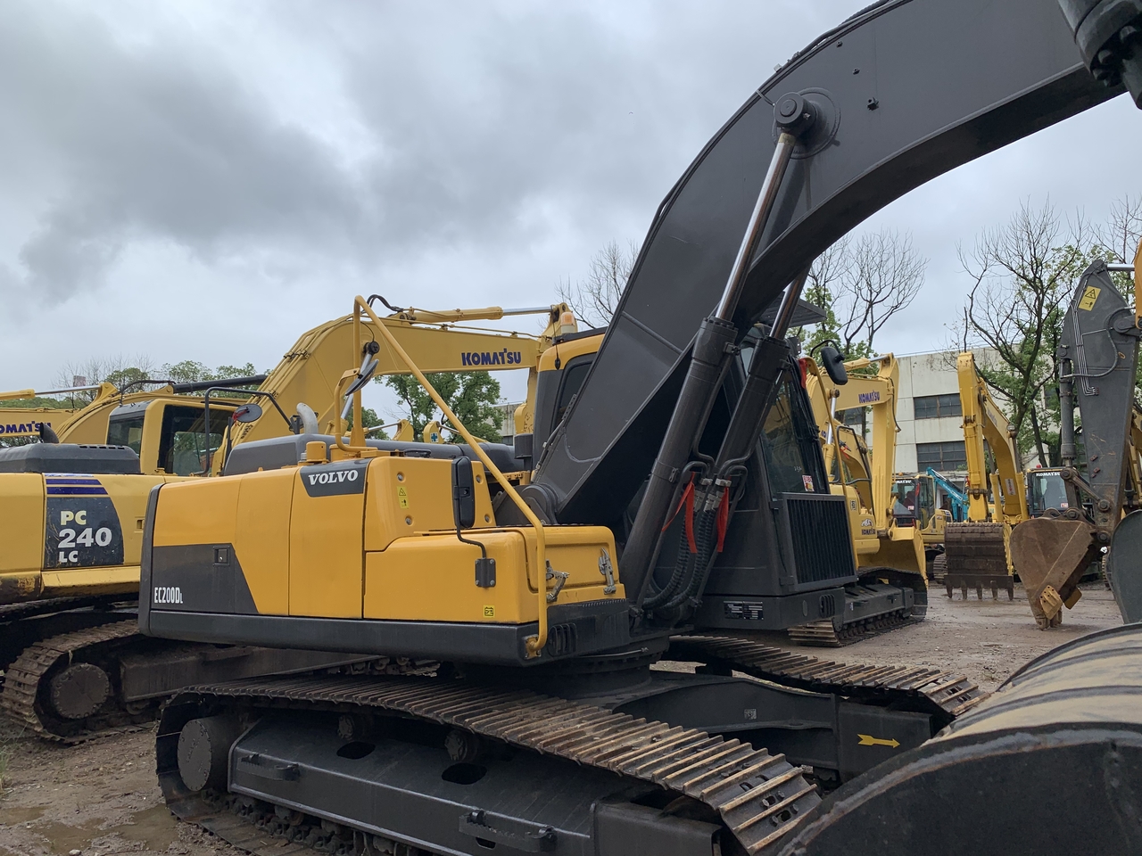 VOLVO EC200DL - Гусеничный экскаватор: фото 4 VOLVO EC200DL - Гусеничный экскаватор: фото 4