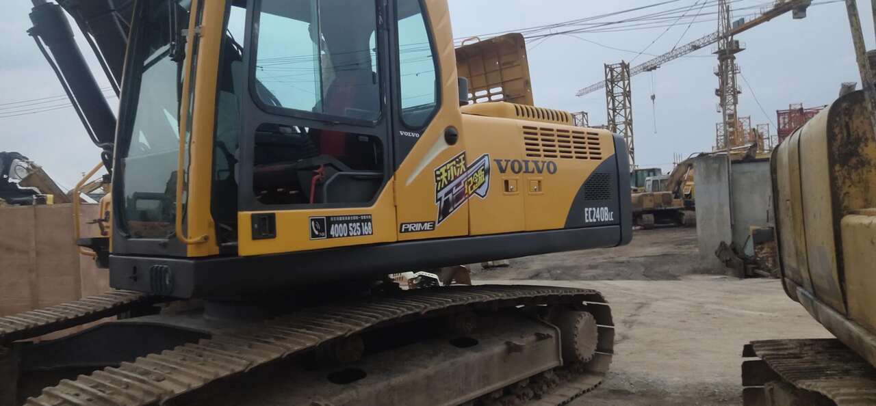 VOLVO EC240BLC - Гусеничный экскаватор: фото 2 VOLVO EC240BLC - Гусеничный экскаватор: фото 2