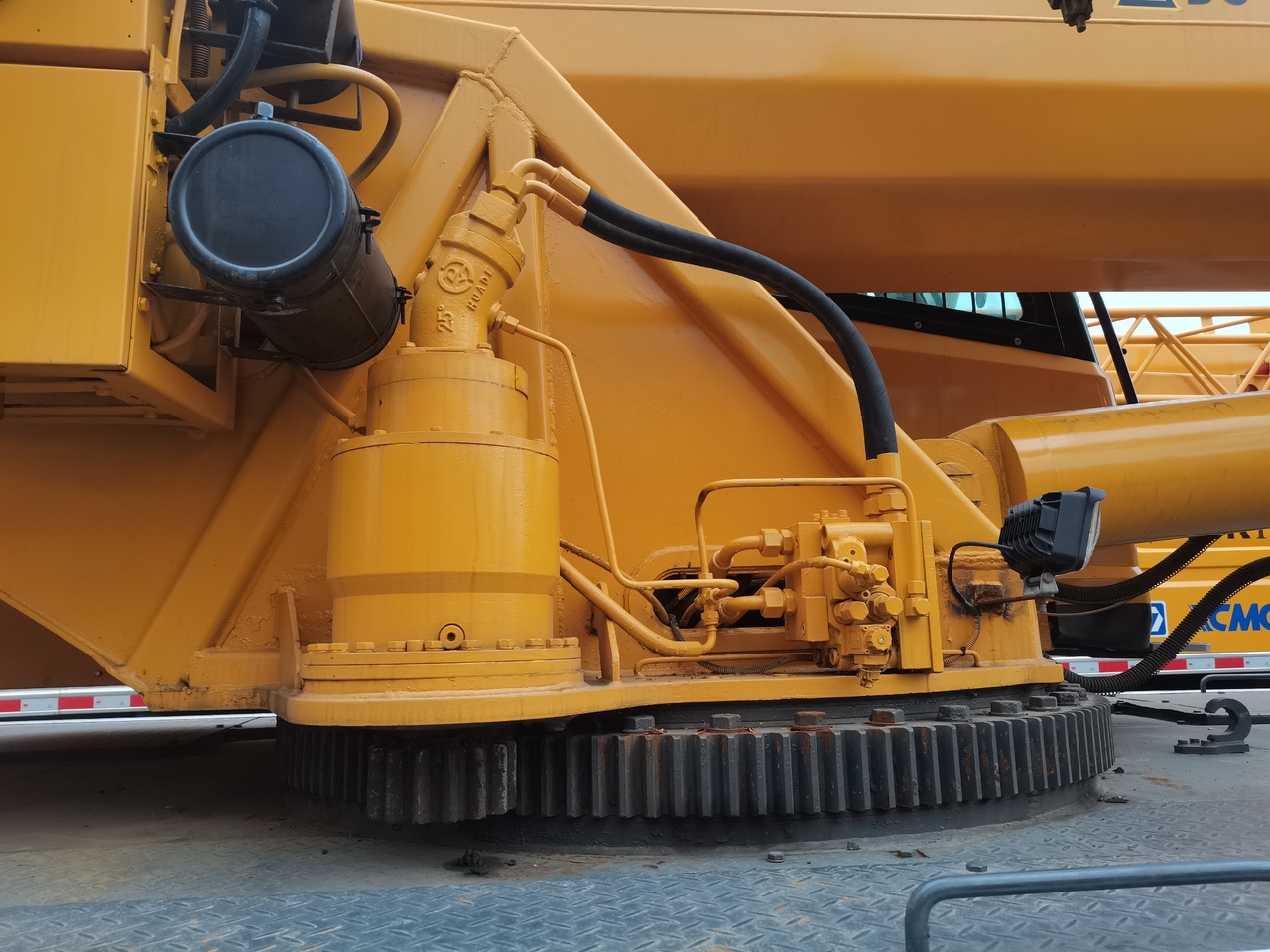 XCMG QY70K - Кран: фото 5 XCMG QY70K - Кран: фото 5