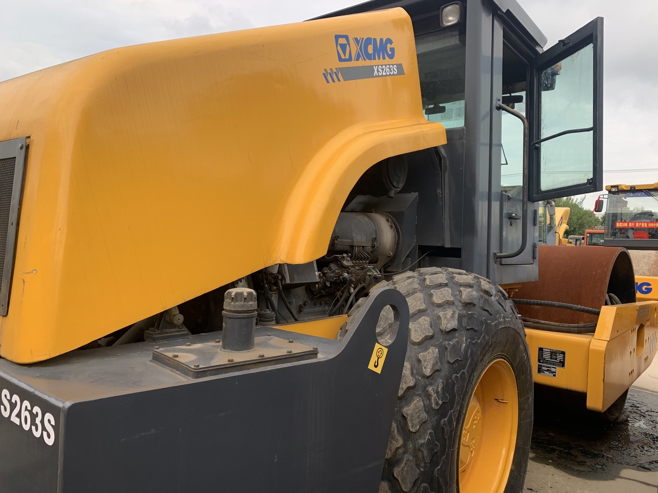 XCMG XS263S - Каток: фото 3 XCMG XS263S - Каток: фото 3