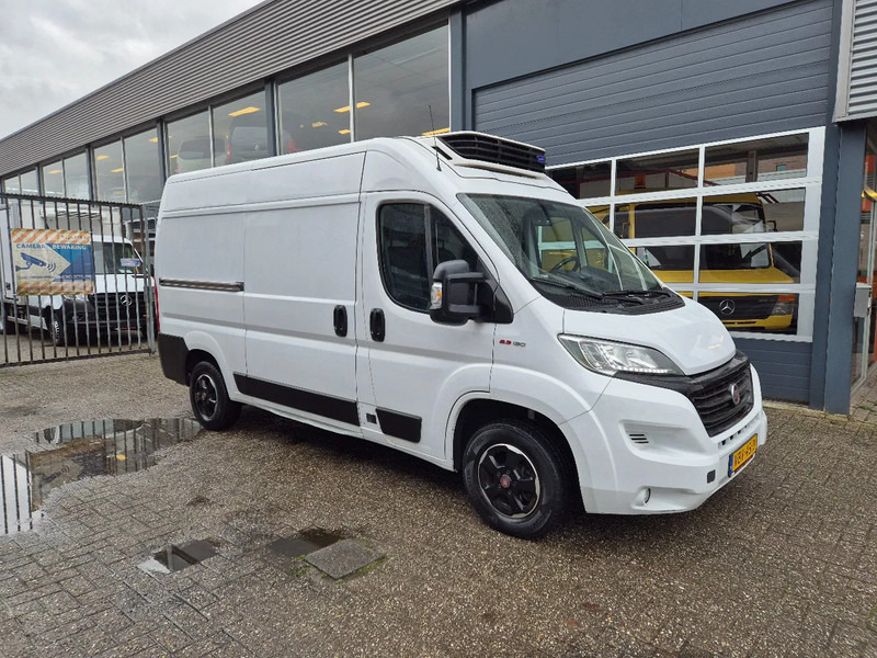 Fiat Ducato 2.3D L2H2 Koelwagen/ Carrier Xarios 300/ Standby 230V - Фургон-рефрижератор: фото 1 Fiat Ducato 2.3D L2H2 Koelwagen/ Carrier Xarios 300/ Standby 230V - Фургон-рефрижератор: фото 1