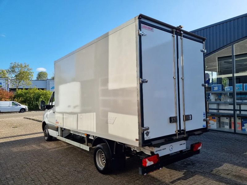 Mercedes-Benz Sprinter 516 CDI Kuhlkoffer/ Carrier/ 8 PALLETS/ EURO 6D - Фургон-рефрижератор: фото 5 Mercedes-Benz Sprinter 516 CDI Kuhlkoffer/ Carrier/ 8 PALLETS/ EURO 6D - Фургон-рефрижератор: фото 5
