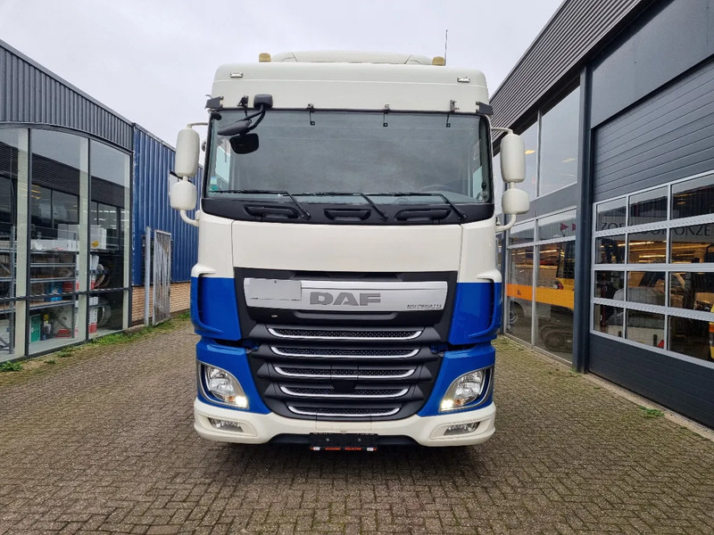 DAF XF 106.440 EURO 6/ Intarder/ Webasto/ ADR / Klima - Тягач: фото 3 DAF XF 106.440 EURO 6/ Intarder/ Webasto/ ADR / Klima - Тягач: фото 3
