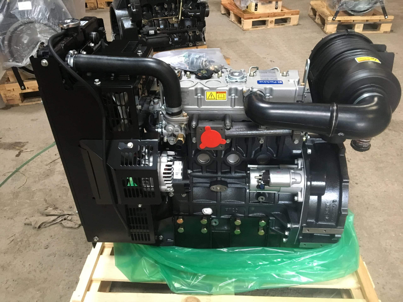 Perkins 404D-22 IOPU Engine - Двигатель: фото 2 Perkins 404D-22 IOPU Engine - Двигатель: фото 2