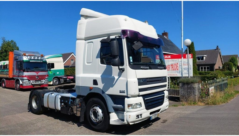 DAF CF 85.410 4x2 MANUAL 410 POWER - Тягач: фото 2 DAF CF 85.410 4x2 MANUAL 410 POWER - Тягач: фото 2
