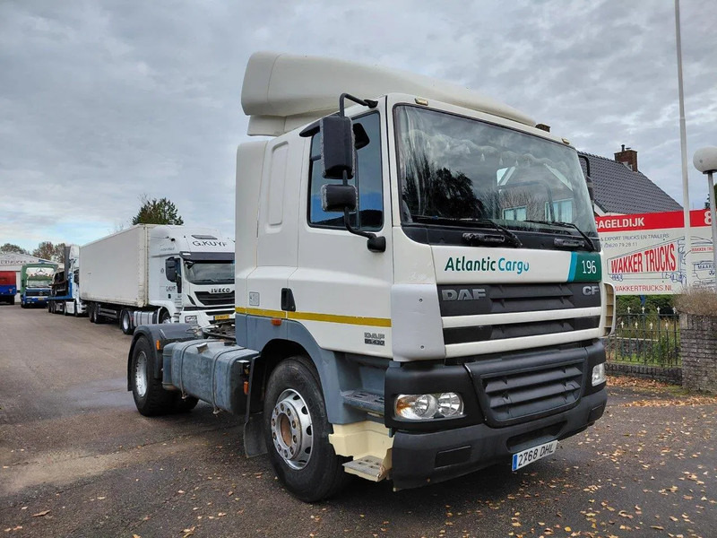 DAF CF 85.430 MANUAL ZF GEARBOX 4x2 Truckhead !! EURO 3 Engine !! - Тягач: фото 2 DAF CF 85.430 MANUAL ZF GEARBOX 4x2 Truckhead !! EURO 3 Engine !! - Тягач: фото 2