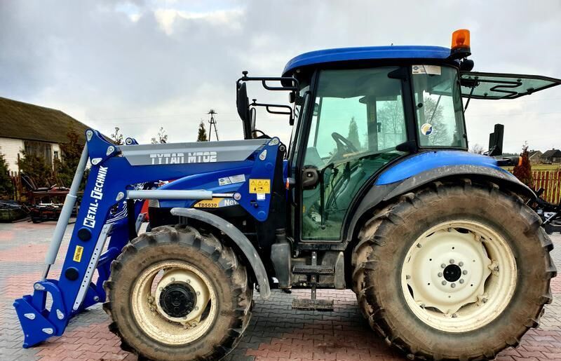 Metal-Technik Frontlader für NEW HOLLAND TD 5050, 5030, 5020, 5010 / Ładowacz - Фронтальный погрузчик для трактора: фото 3 Metal-Technik Frontlader für NEW HOLLAND TD 5050, 5030, 5020, 5010 / Ładowacz - Фронтальный погрузчик для трактора: фото 3