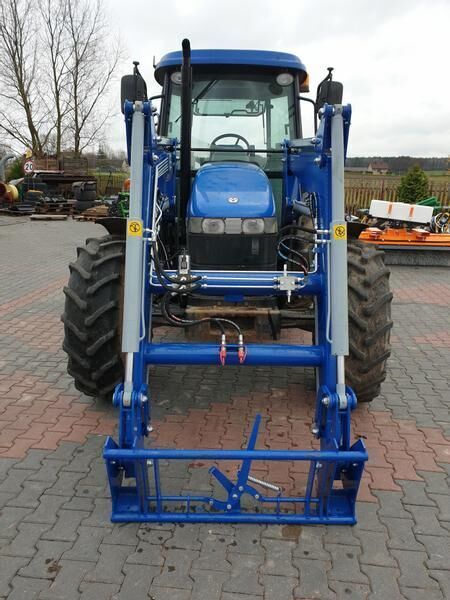 Metal-Technik für NEW HOLLAND TL 90 - Фронтальный погрузчик для трактора: фото 2 Metal-Technik für NEW HOLLAND TL 90 - Фронтальный погрузчик для трактора: фото 2