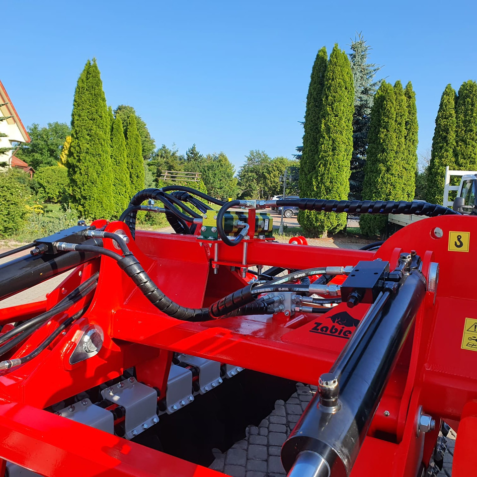 Zabiel Brona Hydrauliczna BTH 500 - Дисковая борона: фото 3 Zabiel Brona Hydrauliczna BTH 500 - Дисковая борона: фото 3