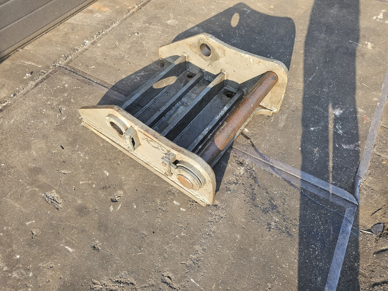 Liebherr adaptor plate sw66 liebherr sw66 likufix - Сцепное устройство для Строительной техники: фото 3 Liebherr adaptor plate sw66 liebherr sw66 likufix - Сцепное устройство для Строительной техники: фото 3