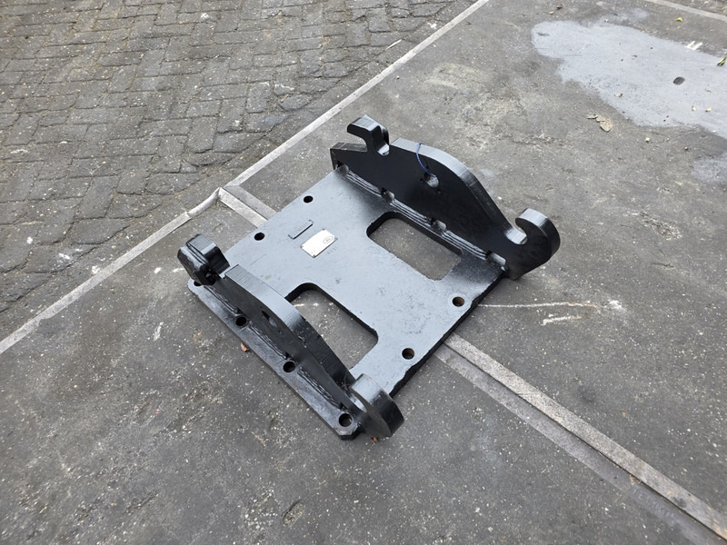 Kopplaat npk cw40 cw30 adapter plate verachtert cw40 - Сцепное устройство для Строительной техники: фото 4 Kopplaat npk cw40 cw30 adapter plate verachtert cw40 - Сцепное устройство для Строительной техники: фото 4