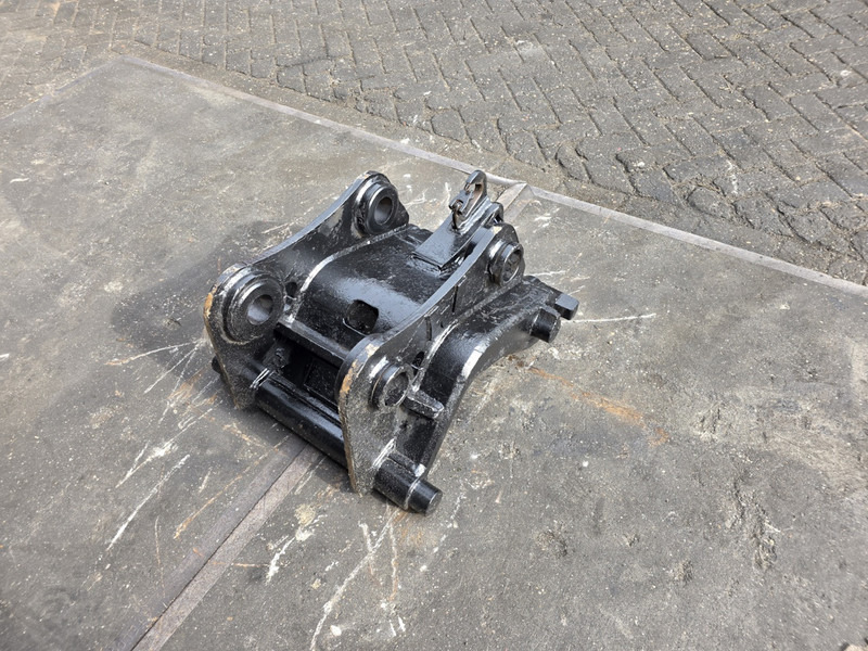 Snelwissel cw30 cw 40 verachtert coupler verachtert cw30 cw 40 - Сцепное устройство для Строительной техники: фото 3 Snelwissel cw30 cw 40 verachtert coupler verachtert cw30 cw 40 - Сцепное устройство для Строительной техники: фото 3