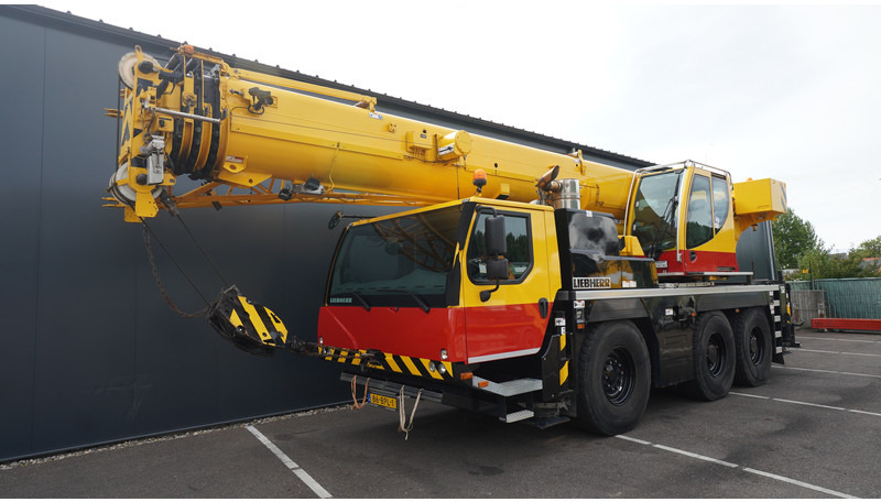 Liebherr LTM 1050-3.1 6X4X6 WITH JIB VARIOBASE - Автоманипулятор: фото 4 Liebherr LTM 1050-3.1 6X4X6 WITH JIB VARIOBASE - Автоманипулятор: фото 4
