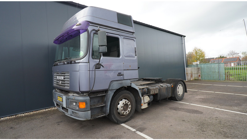 MAN F2000 EURO 2 MANUAL GEARBOX 6 CYLINDER - Тягач: фото 3 MAN F2000 EURO 2 MANUAL GEARBOX 6 CYLINDER - Тягач: фото 3