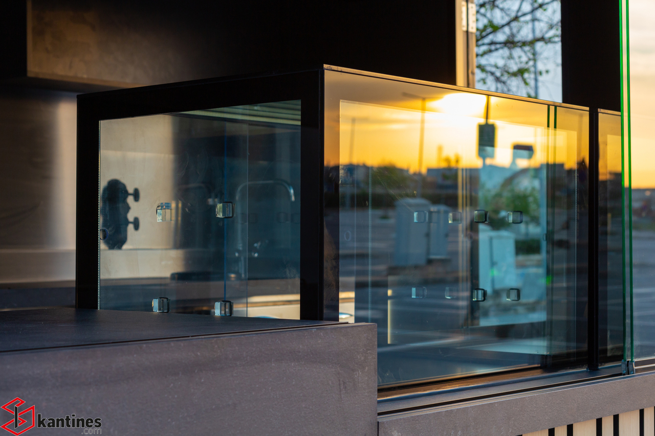 Торговый прицеп Skretas Box XXL Size: фото 12