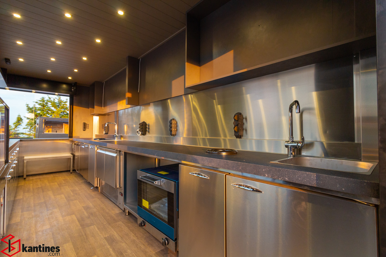 Торговый прицеп Skretas Box XXL Size: фото 15