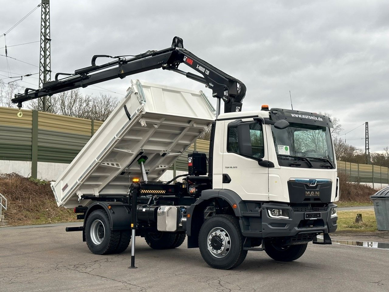 MAN TGM 18.320 4x4 Euro6e Hiab X-HiDuo 138DS-3 - Самосвал, Автоманипулятор: фото 2 MAN TGM 18.320 4x4 Euro6e Hiab X-HiDuo 138DS-3 - Самосвал, Автоманипулятор: фото 2