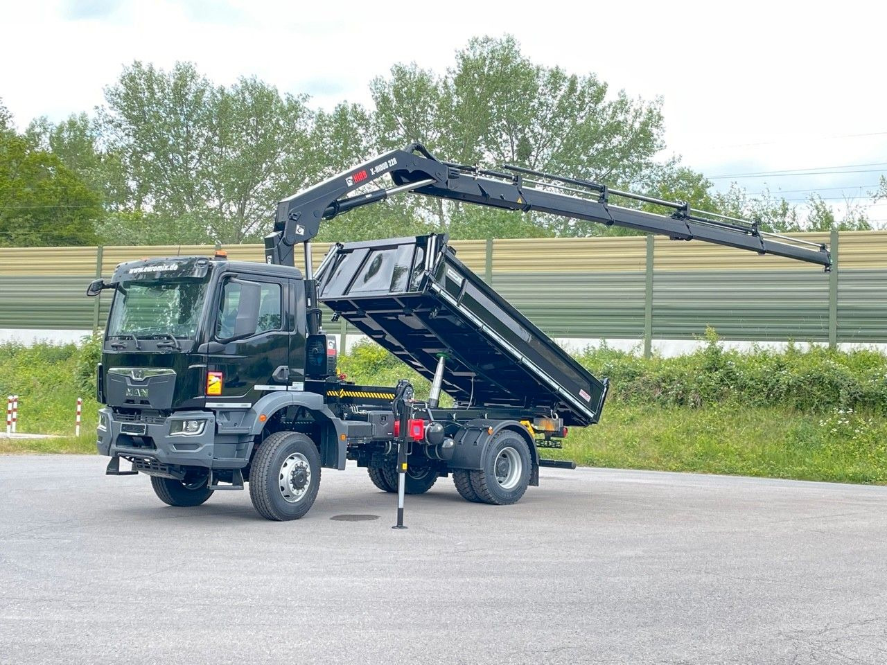 MAN TGM 18.320 4x4 Euro6e Hiab X Hiduo 228-4 MAN TGM 18.320 4x4 Euro6e Hiab X Hiduo 228-4 - Самосвал, Автоманипулятор: фото 4 MAN TGM 18.320 4x4 Euro6e Hiab X Hiduo 228-4 MAN TGM 18.320 4x4 Euro6e Hiab X Hiduo 228-4 - Самосвал, Автоманипулятор: фото 4