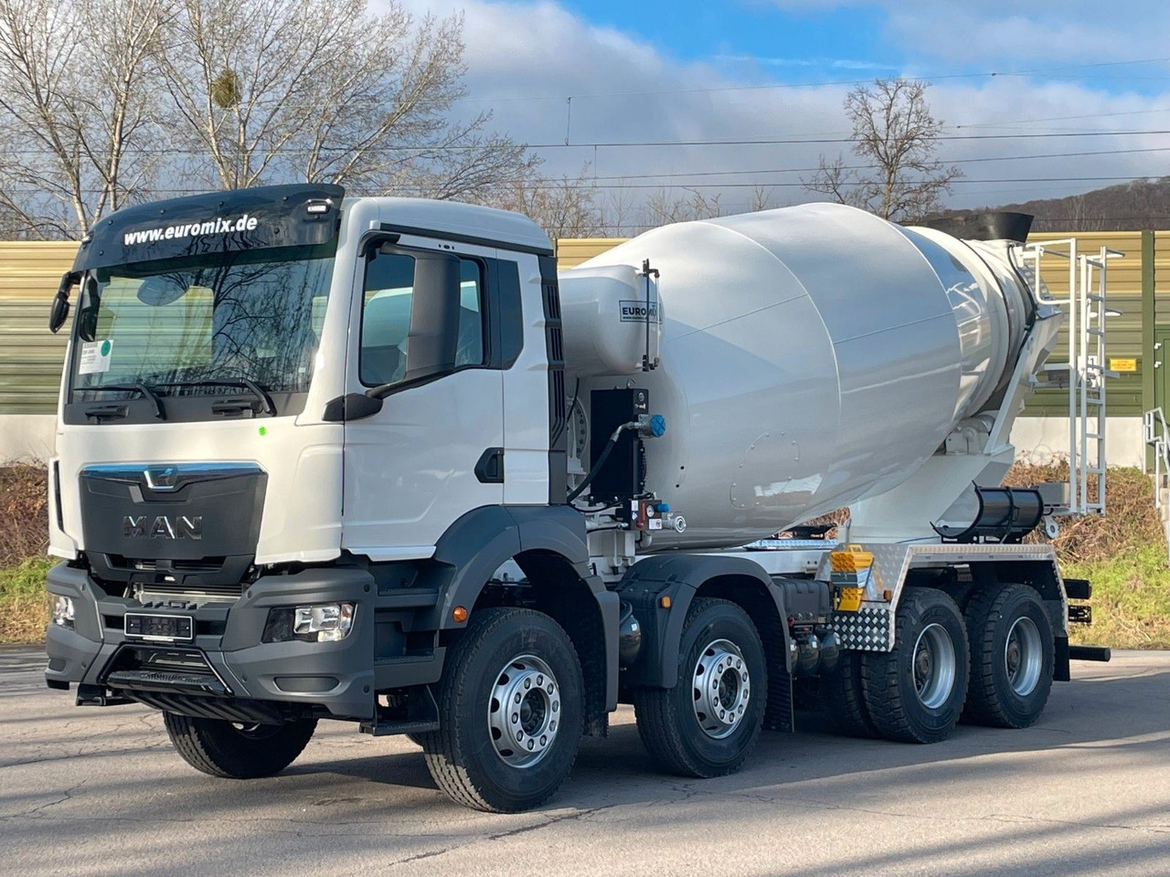 MAN TGS 41.400 8x4 / EuromixMTP EM 10m³ R / EURO 2 - Автобетоносмеситель: фото 3 MAN TGS 41.400 8x4 / EuromixMTP EM 10m³ R / EURO 2 - Автобетоносмеситель: фото 3