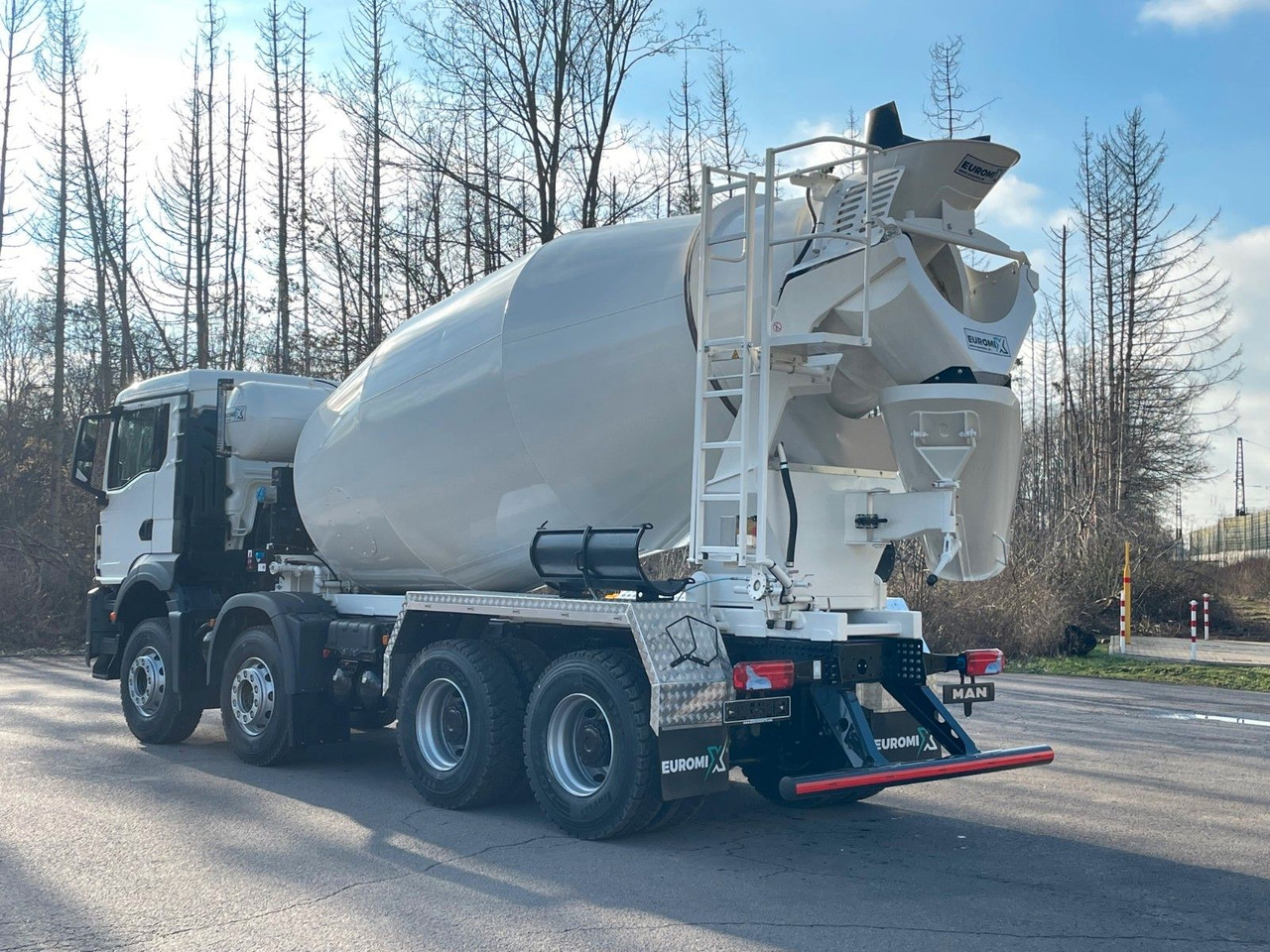 MAN TGS 41.400 8x4 / EuromixMTP EM 12m³ R / EURO 2 - Автобетоносмеситель: фото 5 MAN TGS 41.400 8x4 / EuromixMTP EM 12m³ R / EURO 2 - Автобетоносмеситель: фото 5