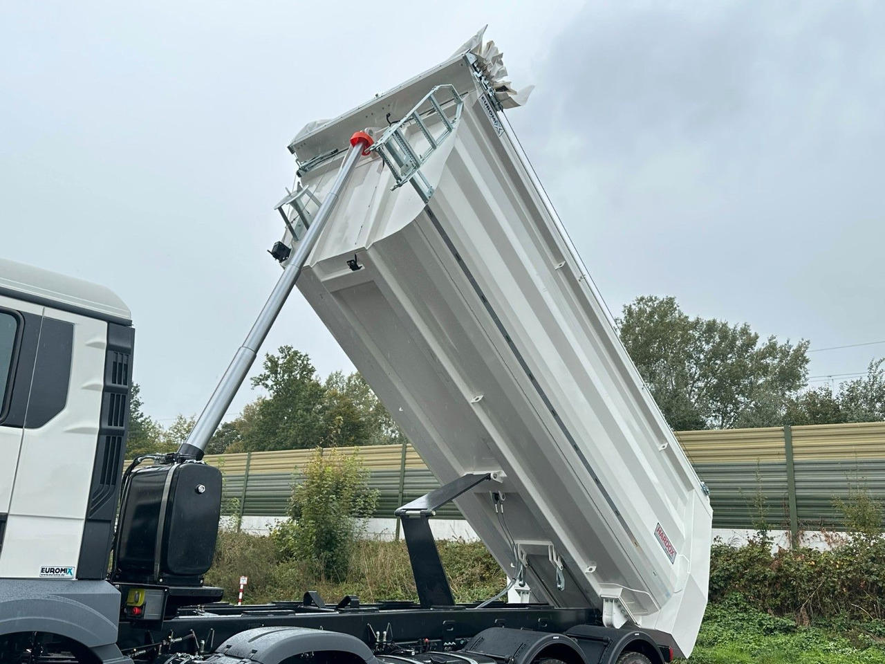 Самосвал MAN TGS 41.440 BB 8X4 Euromix Mulden Kipper HARDOX: фото 14