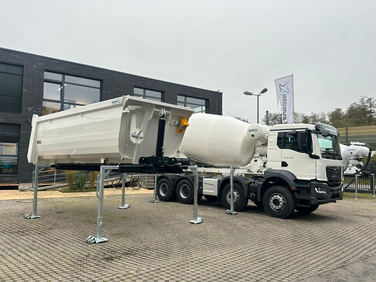 MAN TGS 41.480 8x4 WECHSELSYSTEM KIPPER+MISCHER - Автобетоносмеситель: фото 3 MAN TGS 41.480 8x4 WECHSELSYSTEM KIPPER+MISCHER - Автобетоносмеситель: фото 3