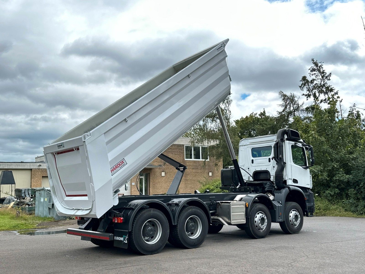 Самосвал Mercedes-Benz 4142 8X4  Mulden-  Kipper -  EuromixMTP: фото 13