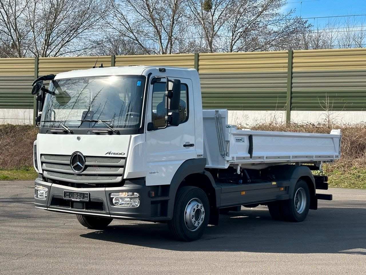Mercedes-Benz Atego 1224 K EuromixMTP 3-Seiten-Kipper Mercedes-Benz Atego 1224 K EuromixMTP 3-Seiten-Kipper - Самосвал: фото 1 Mercedes-Benz Atego 1224 K EuromixMTP 3-Seiten-Kipper Mercedes-Benz Atego 1224 K EuromixMTP 3-Seiten-Kipper - Самосвал: фото 1