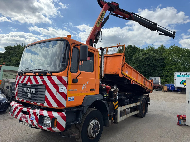 MAN ME 18.250 4X4 **4X4-TIPPER+PALFINGER PK7501-BELGIAN TRUCK** - Самосвал, Автоманипулятор: фото 2 MAN ME 18.250 4X4 **4X4-TIPPER+PALFINGER PK7501-BELGIAN TRUCK** - Самосвал, Автоманипулятор: фото 2