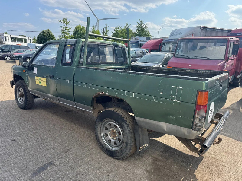 Пикап Nissan King-cab **DIESEL-4X4**: фото 11