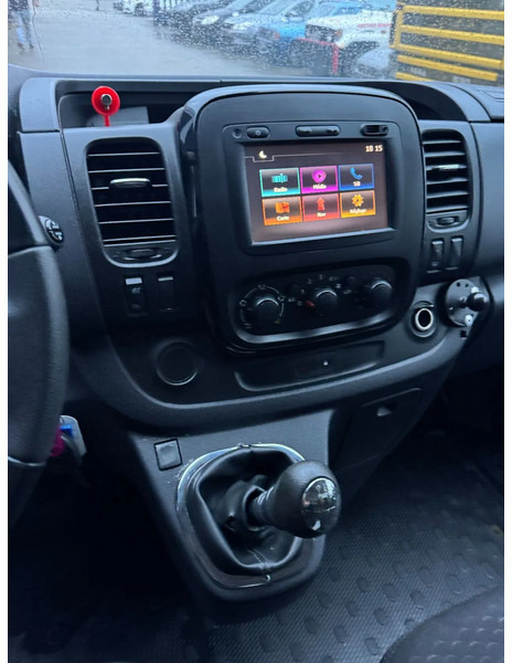 Машина скорой помощи Opel Vivaro **AMBULANCE-RETTUNGSWAGEN**: фото 14