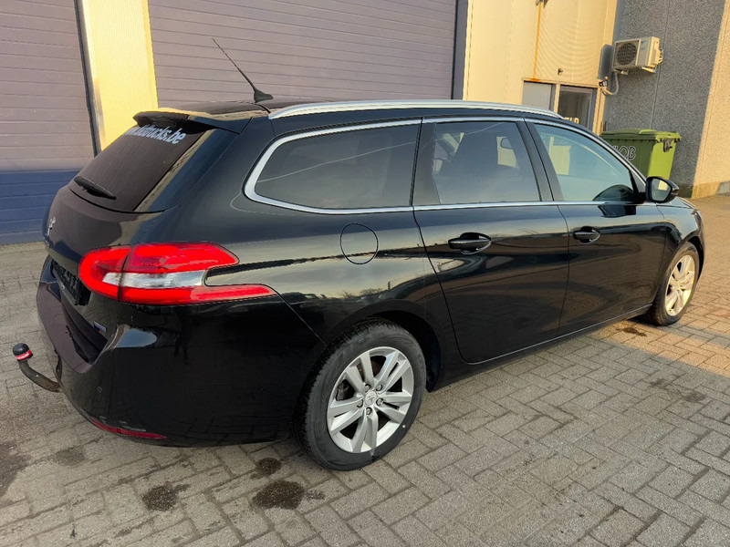 Peugeot 308 **EURO 6-88KW** - Легковой автомобиль: фото 4 Peugeot 308 **EURO 6-88KW** - Легковой автомобиль: фото 4