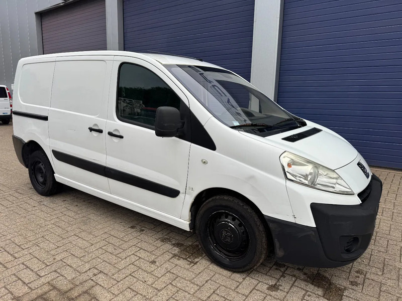 Peugeot Expert **1560CC-EURO 4-AC** - Легковой фургон: фото 1 Peugeot Expert **1560CC-EURO 4-AC** - Легковой фургон: фото 1