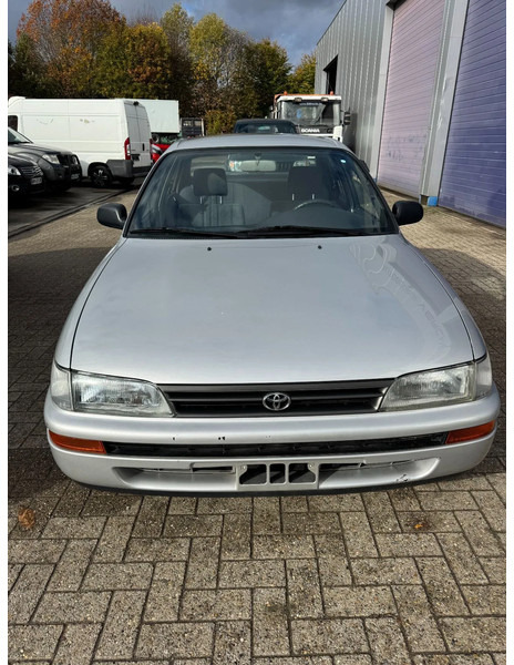 Toyota Corolla **PETROL-AUTOMATIC-BELGIAN CAR** - Седан: фото 2 Toyota Corolla **PETROL-AUTOMATIC-BELGIAN CAR** - Седан: фото 2