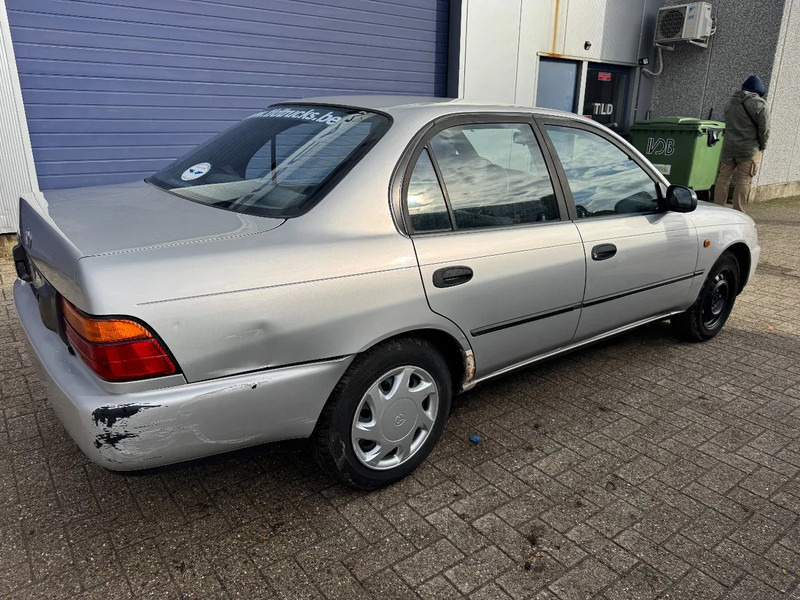 Toyota Corolla **PETROL-AUTOMATIC-BELGIAN CAR** - Седан: фото 4 Toyota Corolla **PETROL-AUTOMATIC-BELGIAN CAR** - Седан: фото 4