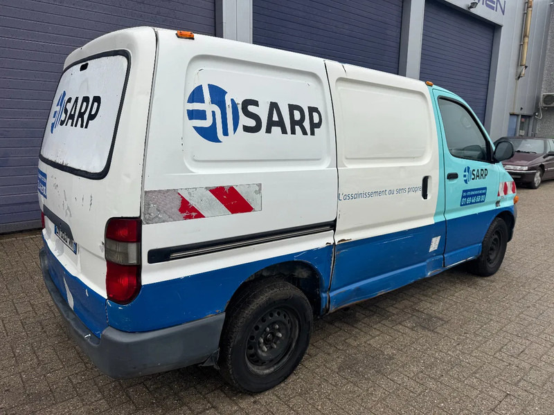 Toyota HiAce **DIESEL-FRENCH VAN** - Легковой фургон: фото 5 Toyota HiAce **DIESEL-FRENCH VAN** - Легковой фургон: фото 5