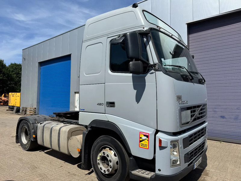 Volvo FH 12.420 **MANUAL GEARBOX-FRENCH TRUCK-GLOBE** - Тягач: фото 3 Volvo FH 12.420 **MANUAL GEARBOX-FRENCH TRUCK-GLOBE** - Тягач: фото 3