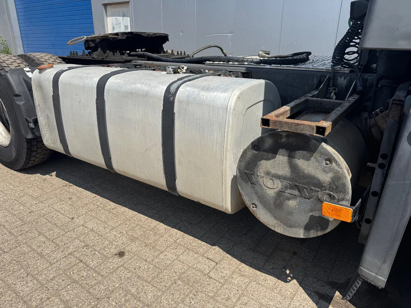 Volvo FM 300 **EURO 3-BELGIAN TRUCK-I SHIFT-PTO** - Тягач: фото 4 Volvo FM 300 **EURO 3-BELGIAN TRUCK-I SHIFT-PTO** - Тягач: фото 4