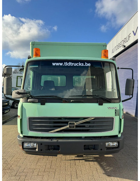 Volvo FL 180 **GENERATOR 100Kva MERCEDES V6** - Грузовик с закрытым кузовом: фото 2 Volvo FL 180 **GENERATOR 100Kva MERCEDES V6** - Грузовик с закрытым кузовом: фото 2