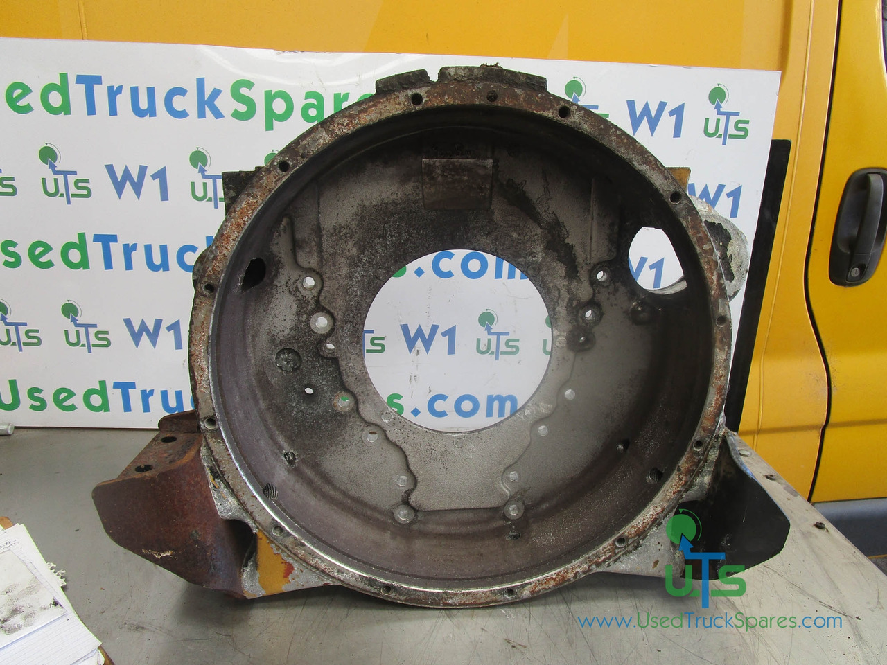 CAT C10 / C12 FLYWHEEL BELLHOUSING - Маховик для Грузовиков: фото 2 CAT C10 / C12 FLYWHEEL BELLHOUSING - Маховик для Грузовиков: фото 2