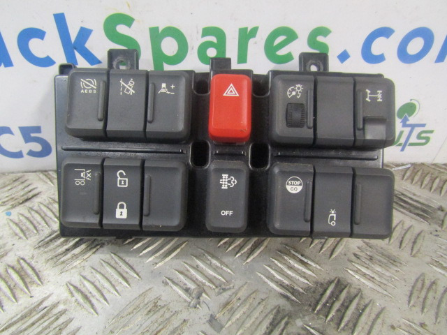 DAF LF 220 EURO 6 CAB SWITCH PANEL - Кабина и интерьер для Грузовиков: фото 1 DAF LF 220 EURO 6 CAB SWITCH PANEL - Кабина и интерьер для Грузовиков: фото 1