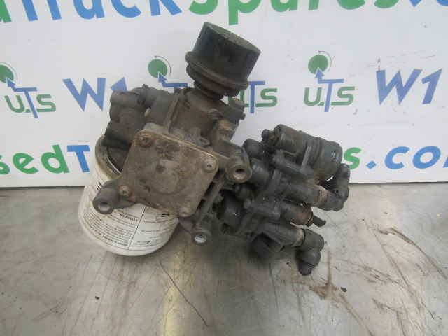 DAF LF 220 ‘KNORR BREMSE’ AIR DRYER P/NO K048309/AE4563 - Кабина и интерьер для Грузовиков: фото 2 DAF LF 220 ‘KNORR BREMSE’ AIR DRYER P/NO K048309/AE4563 - Кабина и интерьер для Грузовиков: фото 2