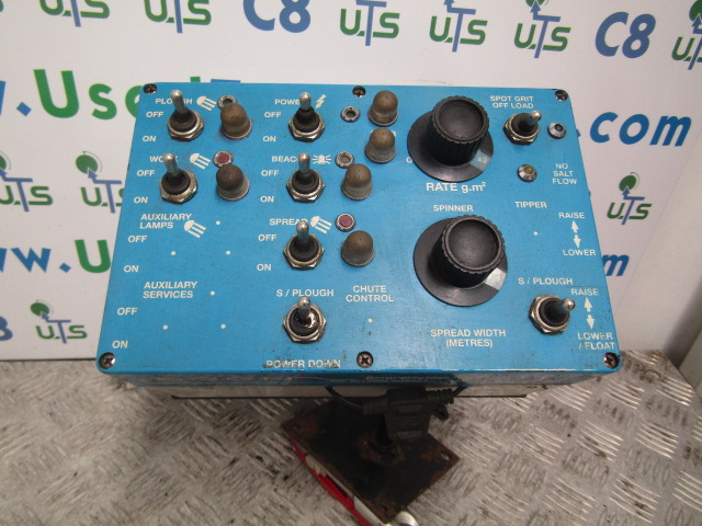 ECON IN CAB GRITTER / PLOUGH / SPREADER CONTROL UNIT - Электрическая система для Коммунальной и специальной техники: фото 1 ECON IN CAB GRITTER / PLOUGH / SPREADER CONTROL UNIT - Электрическая система для Коммунальной и специальной техники: фото 1
