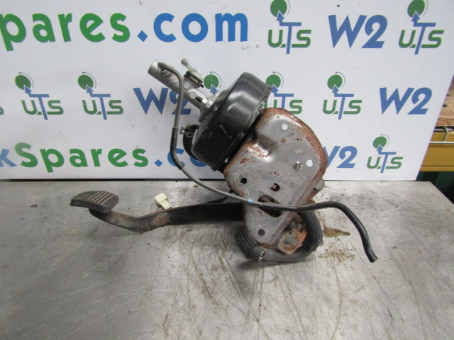 HINO 300 SERIES CLUTCH SERVO COMPLETE P/NO 131030-30030 - Двигатель и запчасти для Грузовиков: фото 2 HINO 300 SERIES CLUTCH SERVO COMPLETE P/NO 131030-30030 - Двигатель и запчасти для Грузовиков: фото 2