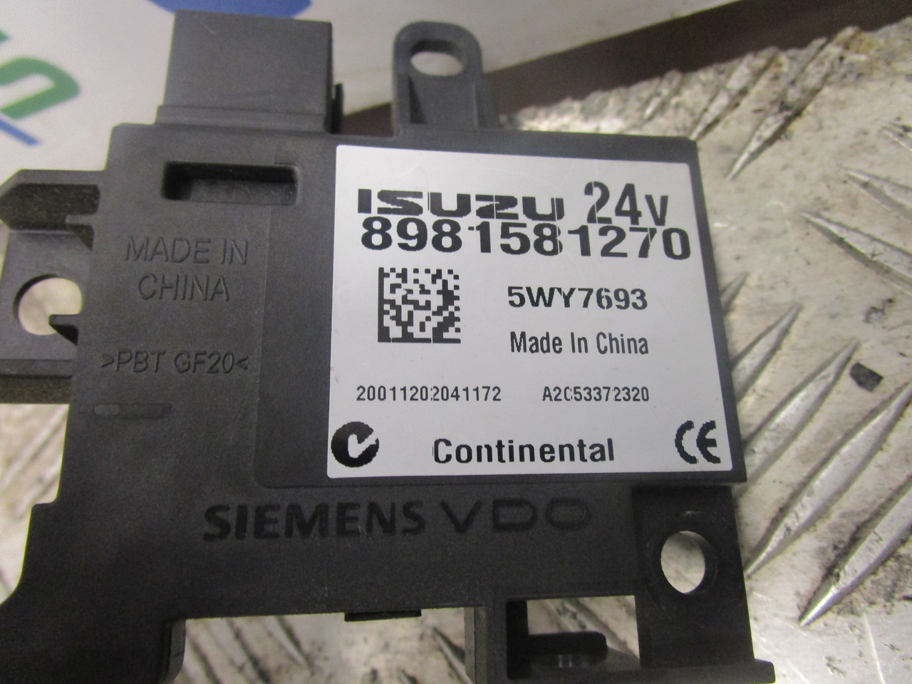 ISUZU N75 4HK1 IGNITION LOCK & KEY & TRANSPORTER - Кабина и интерьер для Грузовиков: фото 3 ISUZU N75 4HK1 IGNITION LOCK & KEY & TRANSPORTER - Кабина и интерьер для Грузовиков: фото 3