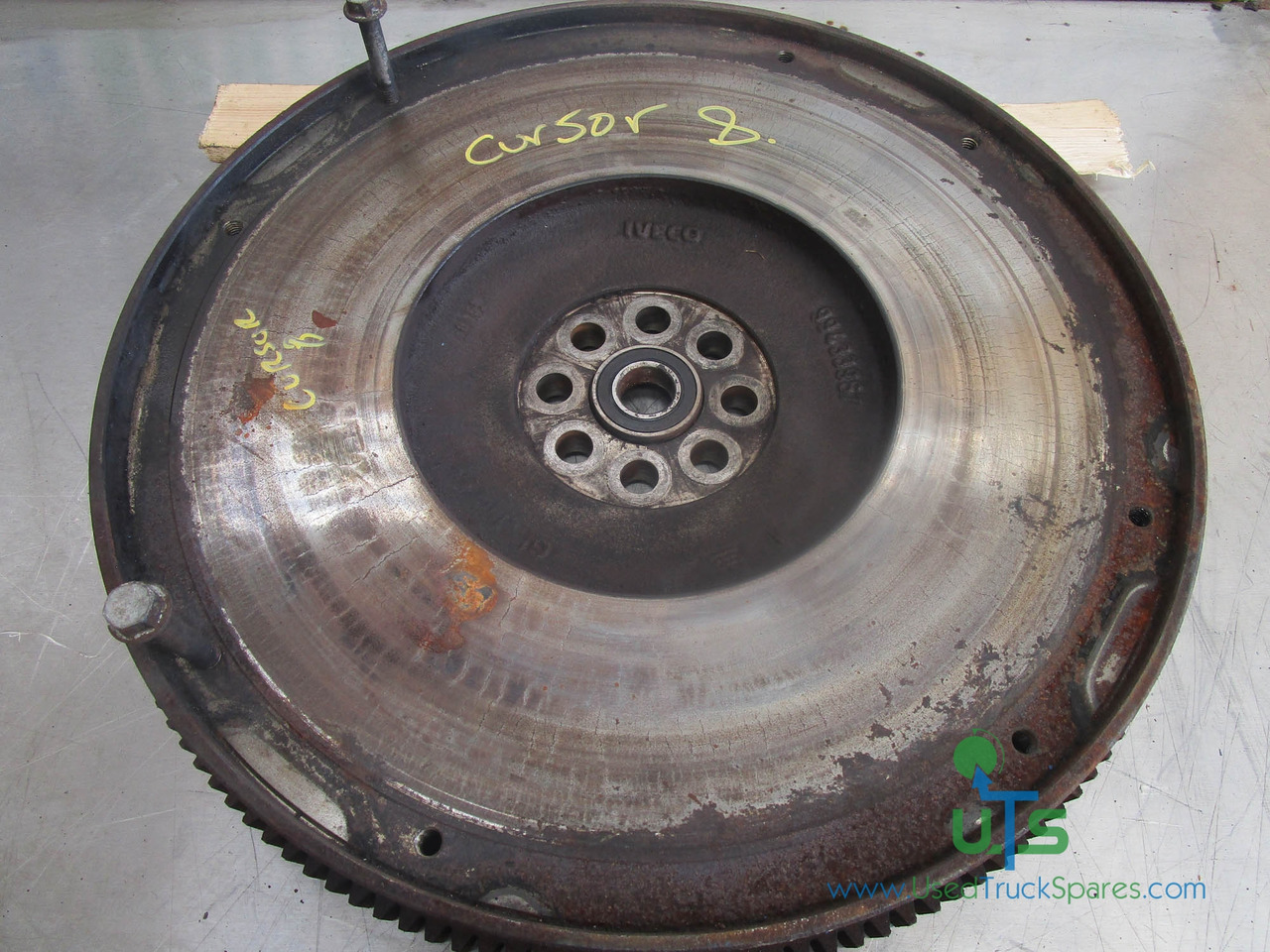 IVECO CURSOR 8 FLYWHEEL P/NO 99633961 - Маховик для Грузовиков: фото 2 IVECO CURSOR 8 FLYWHEEL P/NO 99633961 - Маховик для Грузовиков: фото 2