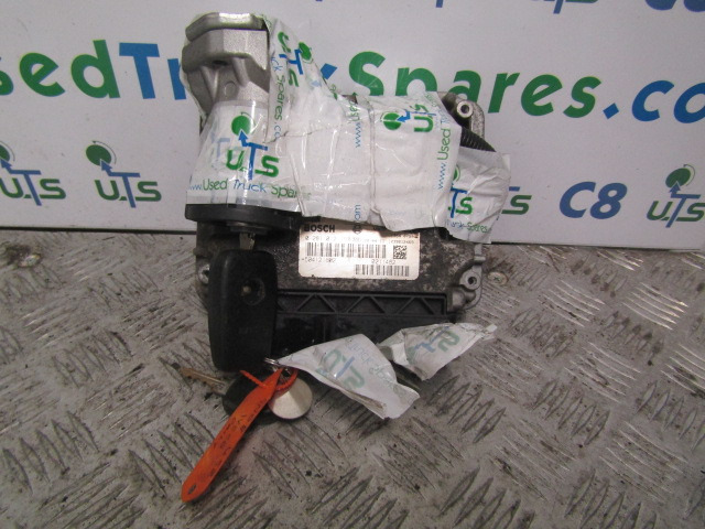 IVECO DAILY 3.0 (FICE 3481C) ECU KIT COMPLETE P/NO BOSCH 0281020193 - Блок управления для Грузовиков: фото 1 IVECO DAILY 3.0 (FICE 3481C) ECU KIT COMPLETE P/NO BOSCH 0281020193 - Блок управления для Грузовиков: фото 1